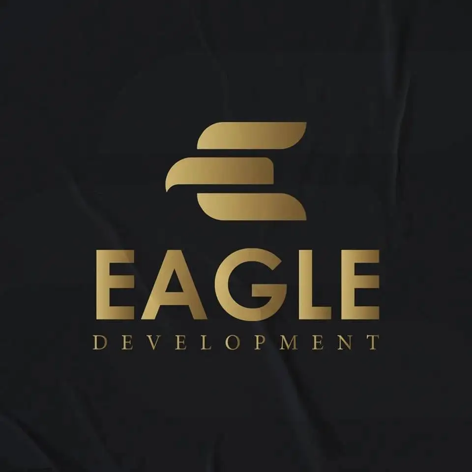 يقع في بقعة جغرافية استثنائية بقلب المدينة بجوار مبنى جهاز المدينة مباشرة، وعلى بعد دقائق معدودة من طريق الإسماعيلية الصحراوي والدائري الأوسطي ومطار القاهرة الدولي.